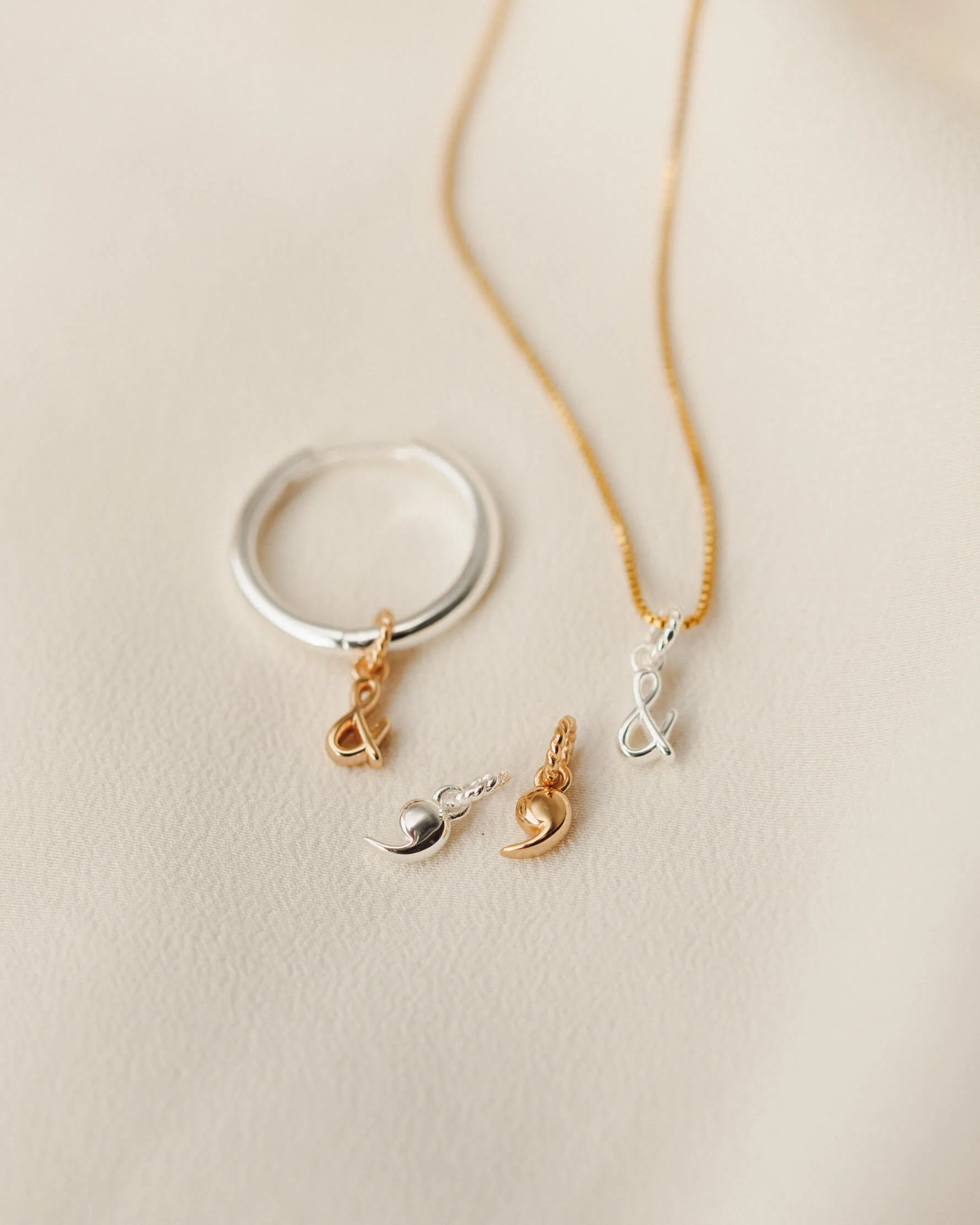Comma Charm - Image 4