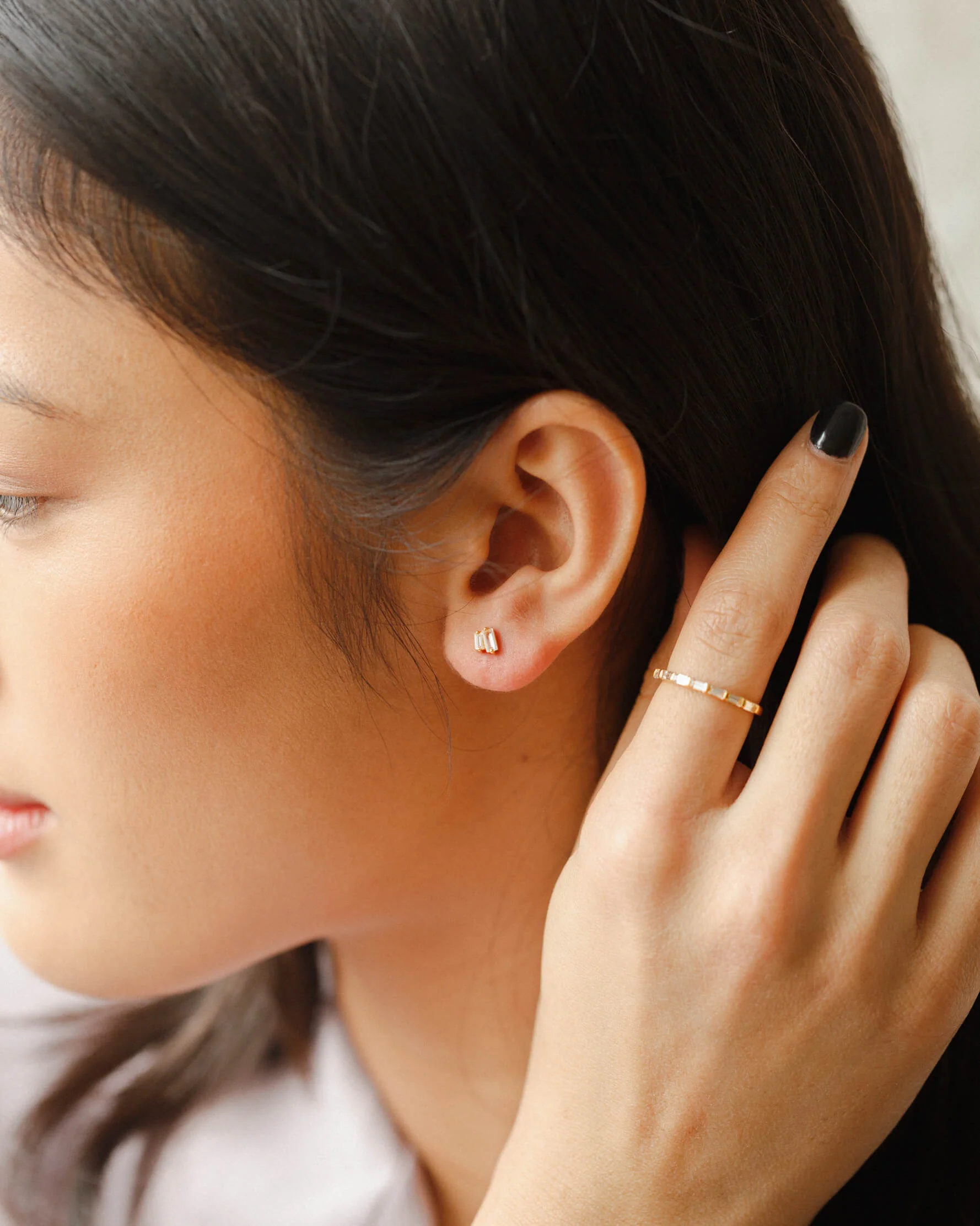 Jules White Sapphire Studs - Image 4