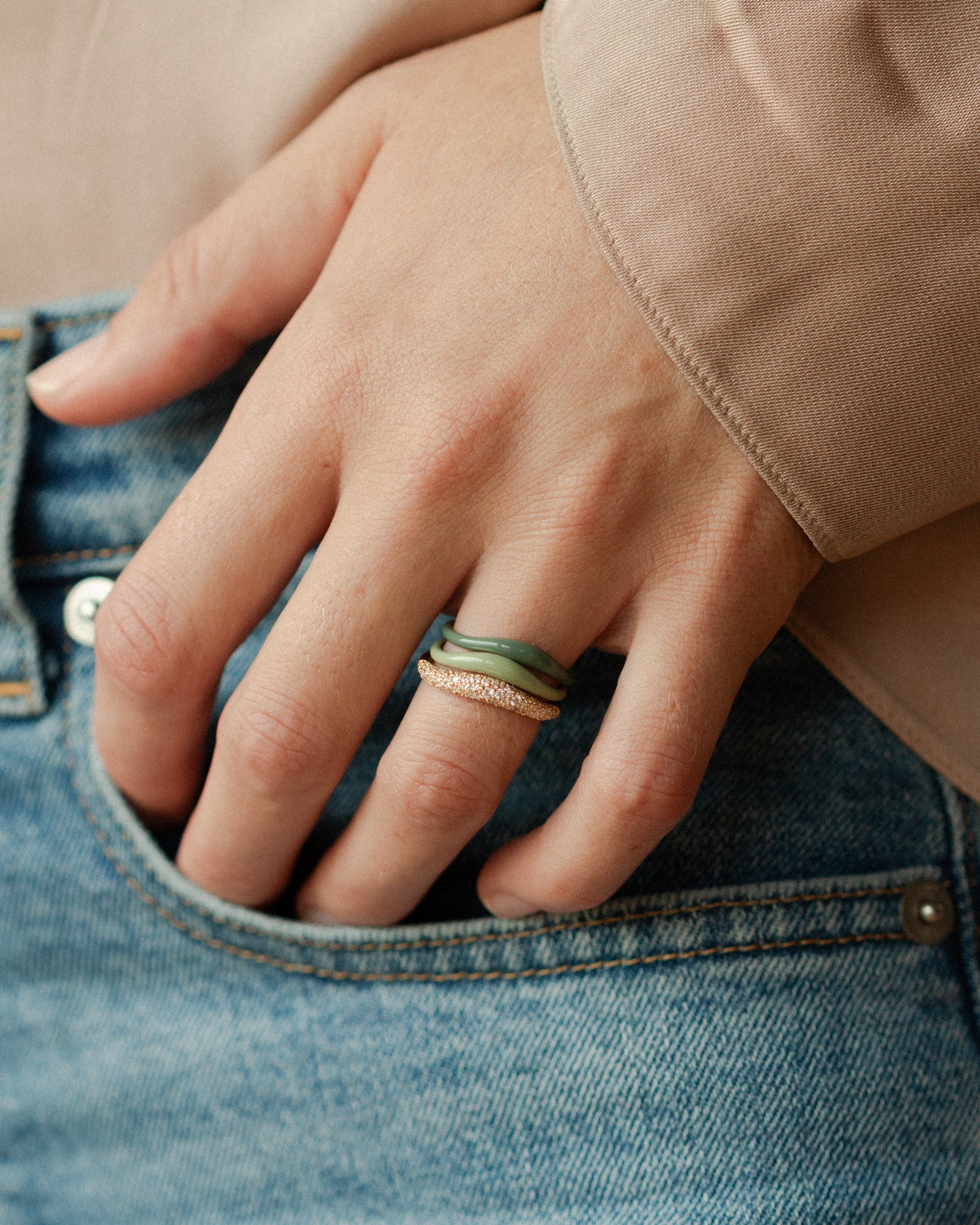 Pavé Flow Ring - Image 7